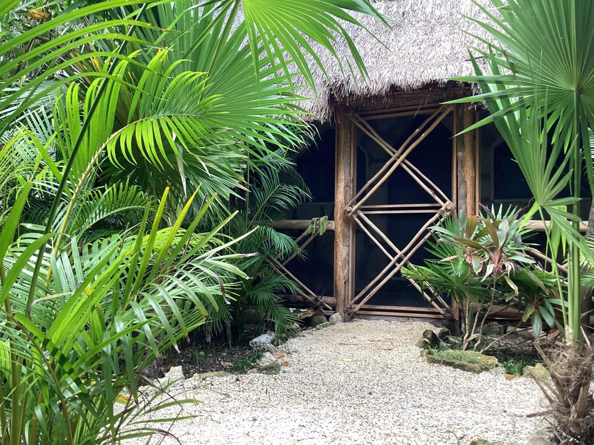 Yaxchen Tulum Cabanas & Cenote Экстерьер фото